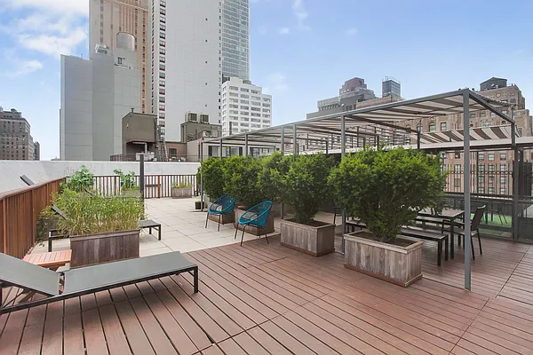 Rented by Nest Seekers International | media 23