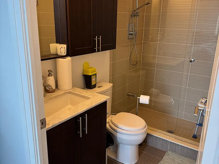 7165 Yonge St #2109 — Photo 16