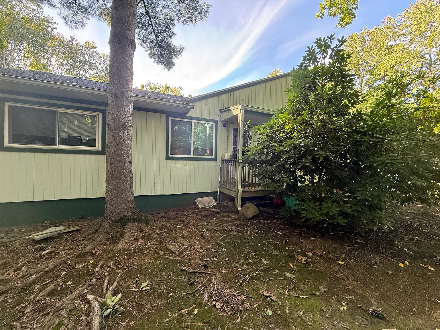 Manville Rd, Woodbridge — Photo 2