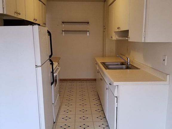 4th image of 3805 Bryant Ave S #13631035