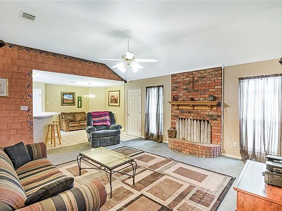 3rd image of 267 Woodard Ln