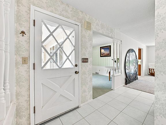 4th image of 3206 Rivershore Dr S