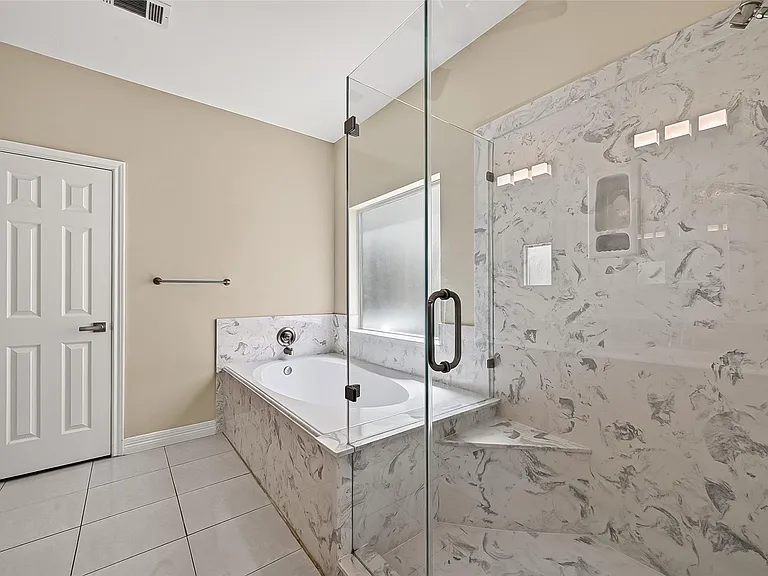 1522 Brook Grove Dr — Photo 23