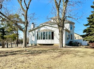 806 E Saint Charles Rd, Lombard, IL 60148