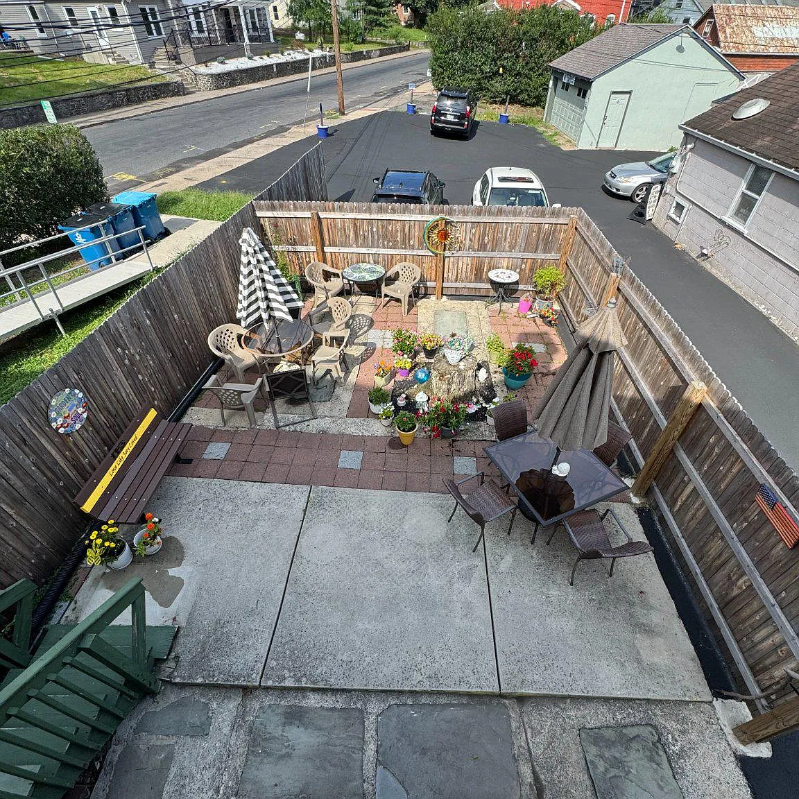3 bed, 1.0 bath, 1800 sqft, $1,800 — Photo 3