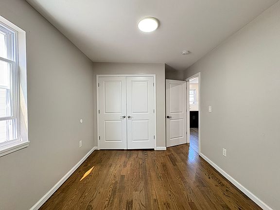3rd image of 43 N 16th St #3