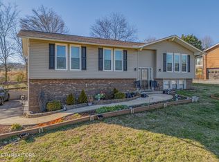 1105 Venido Dr, Knoxville, TN 37932