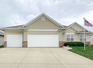 3406 Penny Ln, Marion, IA 52302