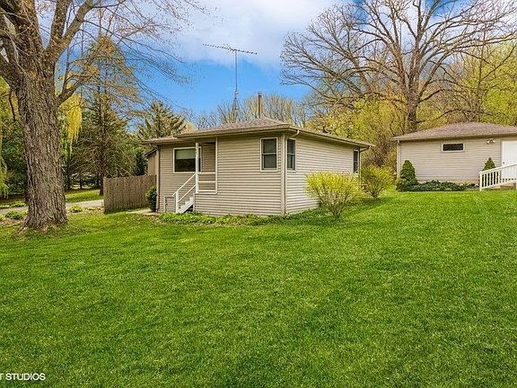 2nd image of 4807 W Wonder Lake Dr