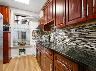 4313 9th Ave APT 1D, Brooklyn, NY 11232