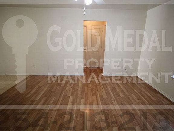 3rd image of 3304 Hereford Ln APT D