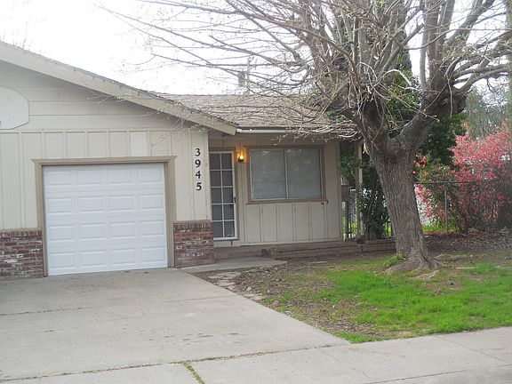 3rd image of 3945 Apple Blossom Way