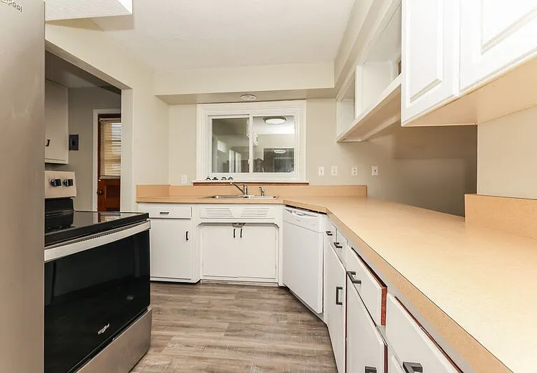 5260 Springfield Jamestown Rd — Photo 6