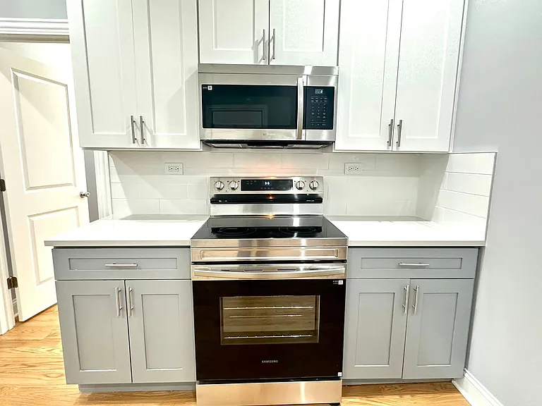 4500 N Sheridan Rd — Photo 6