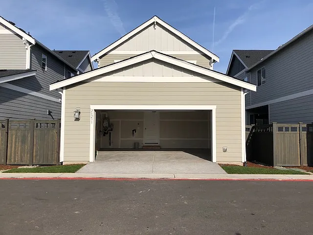 23281 SE Fir St — Photo 20