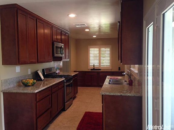 4th image of 2412 Andrade Way