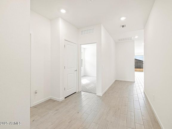 4th image of 16017 W COTTONTAIL Lane