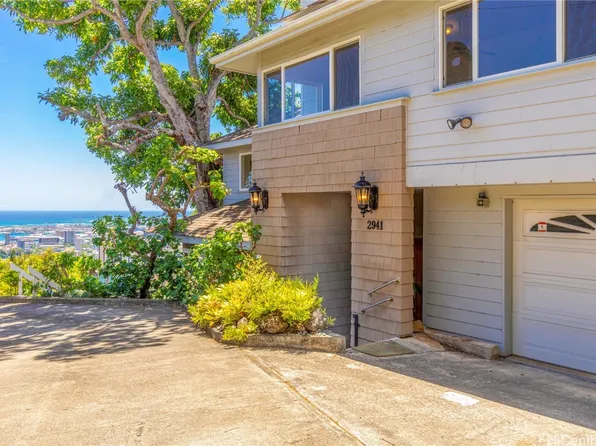 2941 Laola Pl #B, Honolulu, HI 96813