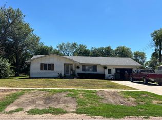 410 E Broadway St, Coleridge, NE 68727