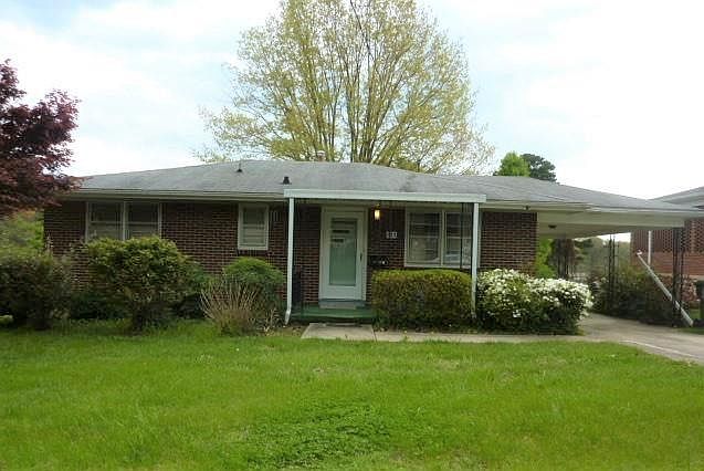 1st image of 525 Parkland Dr
