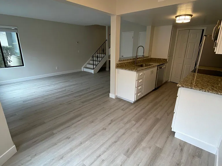 56 Dockside Cir — Photo 13