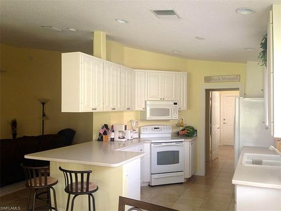 4th image of 28950 Vermillion Ln