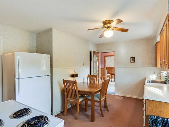 5th image of 1612 W Loveland Ave