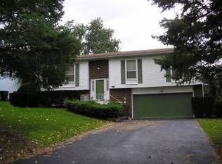 1030 Manor Dr, Allentown, PA 18103