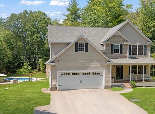 46 Isaac Foss Rd, Chester, NH 03036