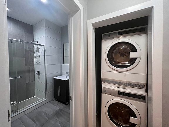5th image of 145 Bleecker St #3FF