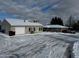 988 Township Rd, Altamont, NY 12009