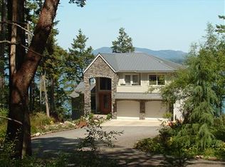 806 Shoreline Ln, Friday Harbor, WA 98250