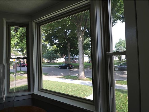 5th image of 1407 W Main St