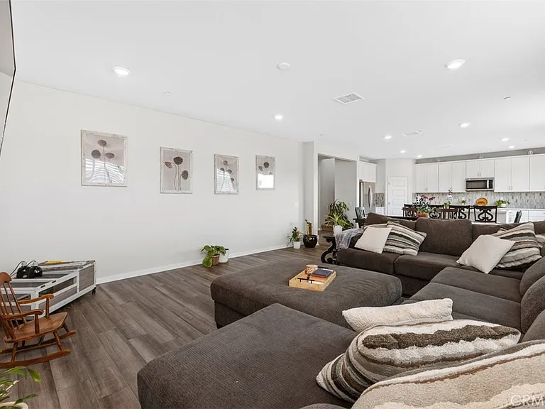 28427 Farm Creek Way — Photo 10