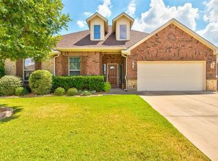 409 Commonwealth Dr, Saginaw, TX 76179