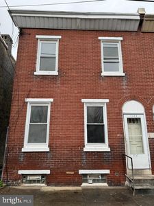 1021 W Ontario St, Philadelphia, PA, 19140