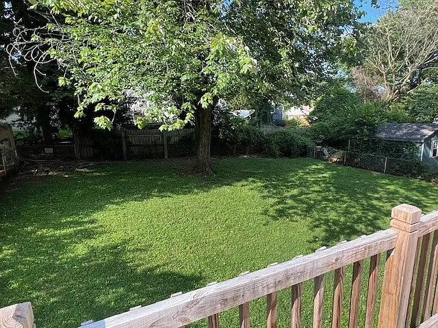 11208 Ashley Dr — Photo 7