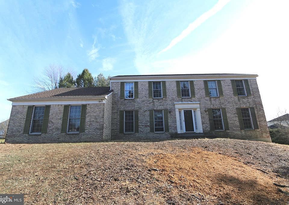 1st image of 19308 Heritage Ln