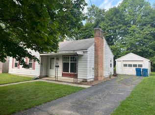 905 Clearview St, Kalamazoo, MI 49048