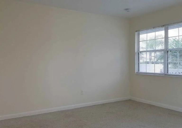 617 Joel Blvd #B — Photo 15