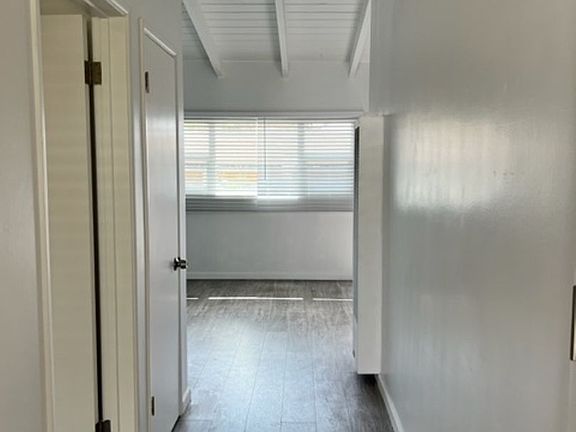 3rd image of 801-803 N Eucalyptus Ave #801-3