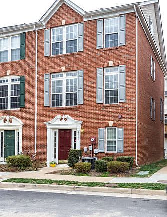 2nd image of 3621 Madison Ln