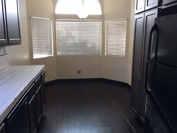 5th image of 10982 Sunnyside Dr