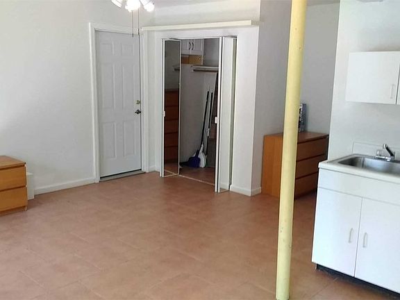 4th image of 15 Hale Ln