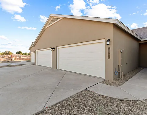 4028 Apache Pine Pl #B Photo 1