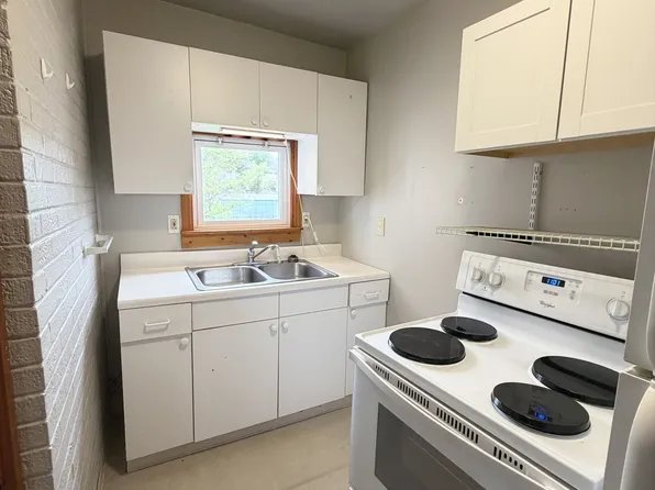 2505 Fitzpatrick St #1, Grapeville, PA 15634