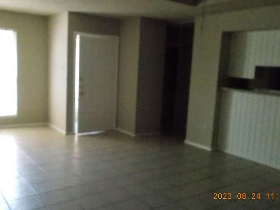 4th image of 834 Lost Forest Dr