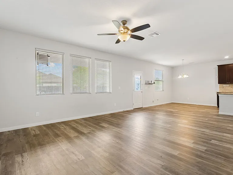 10679 Penelope Way — Photo 11