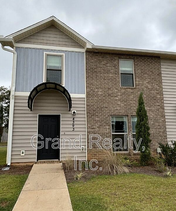 1st image of 4393 Village Oak Ln