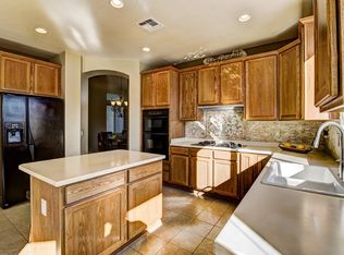 2313 E Bonita Canyon Dr, Green Valley, AZ 85614